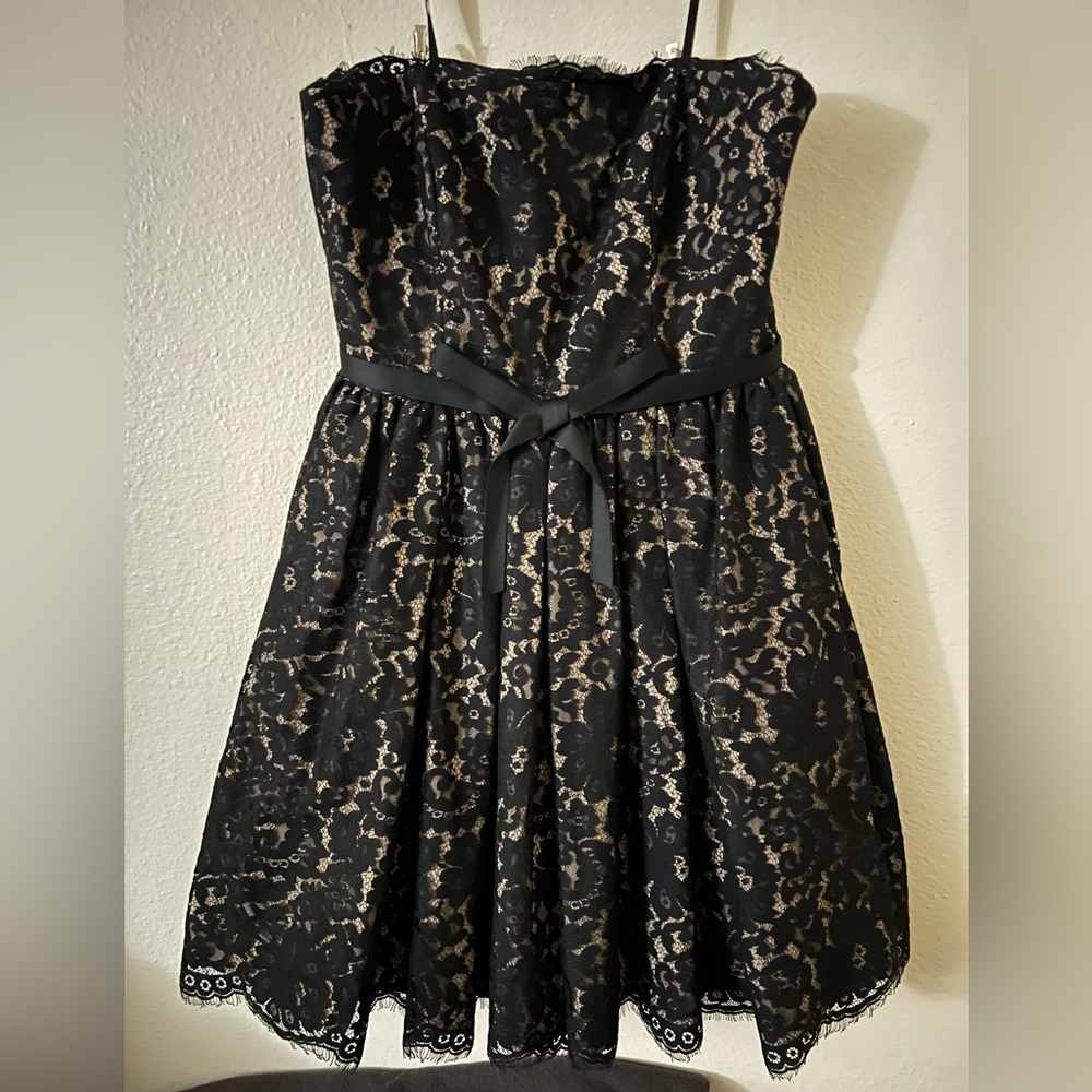 Elegant Black Lace Dress